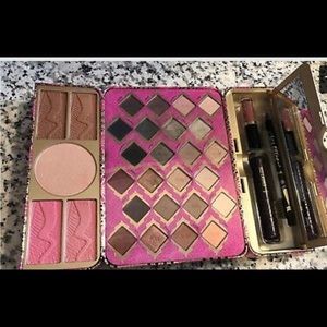 Tarte eyeshadow palette